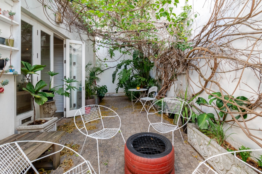 2 Bedroom Property for Sale in Tamboerskloof Western Cape